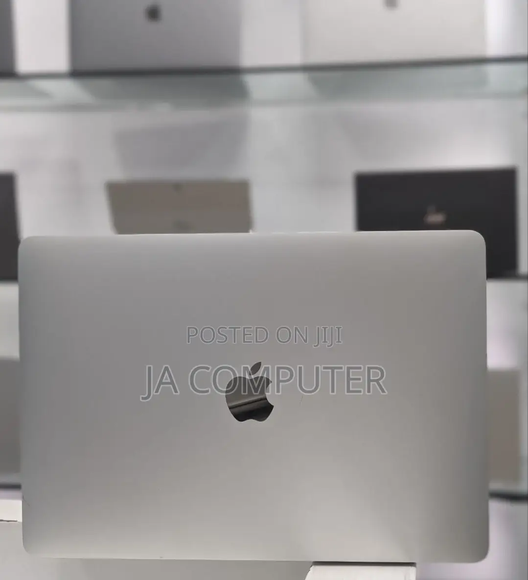 New Laptop Apple MacBook Pro 2018 16GB Intel Core I7 SSD 512GB