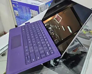 New Laptop Microsoft Surface Pro 4GB SSD 128GB