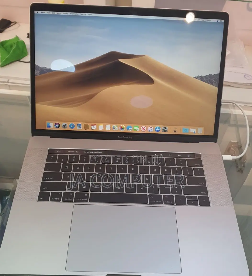 New Laptop Apple MacBook Pro 2017 16GB Intel Core I7 SSD 1T