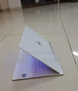 New Laptop HP Spectre 14 8GB Intel Core I5 SSD 512GB