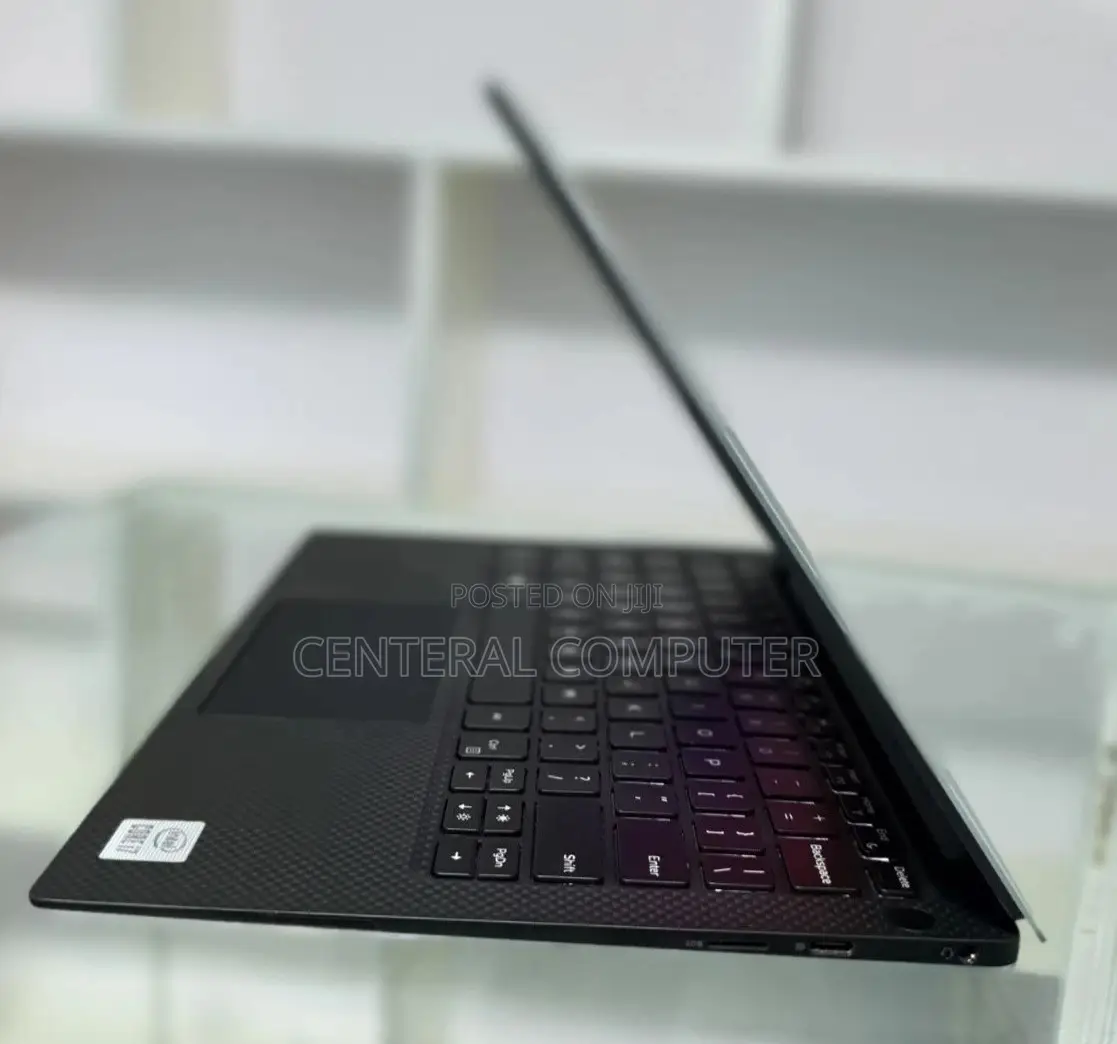 New Laptop Dell XPS 15 9550 16GB Intel Core I7 SSD 512GB