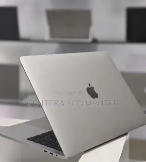 New Laptop Apple MacBook Pro 2018 16GB Intel Core I7 SSD 512GB