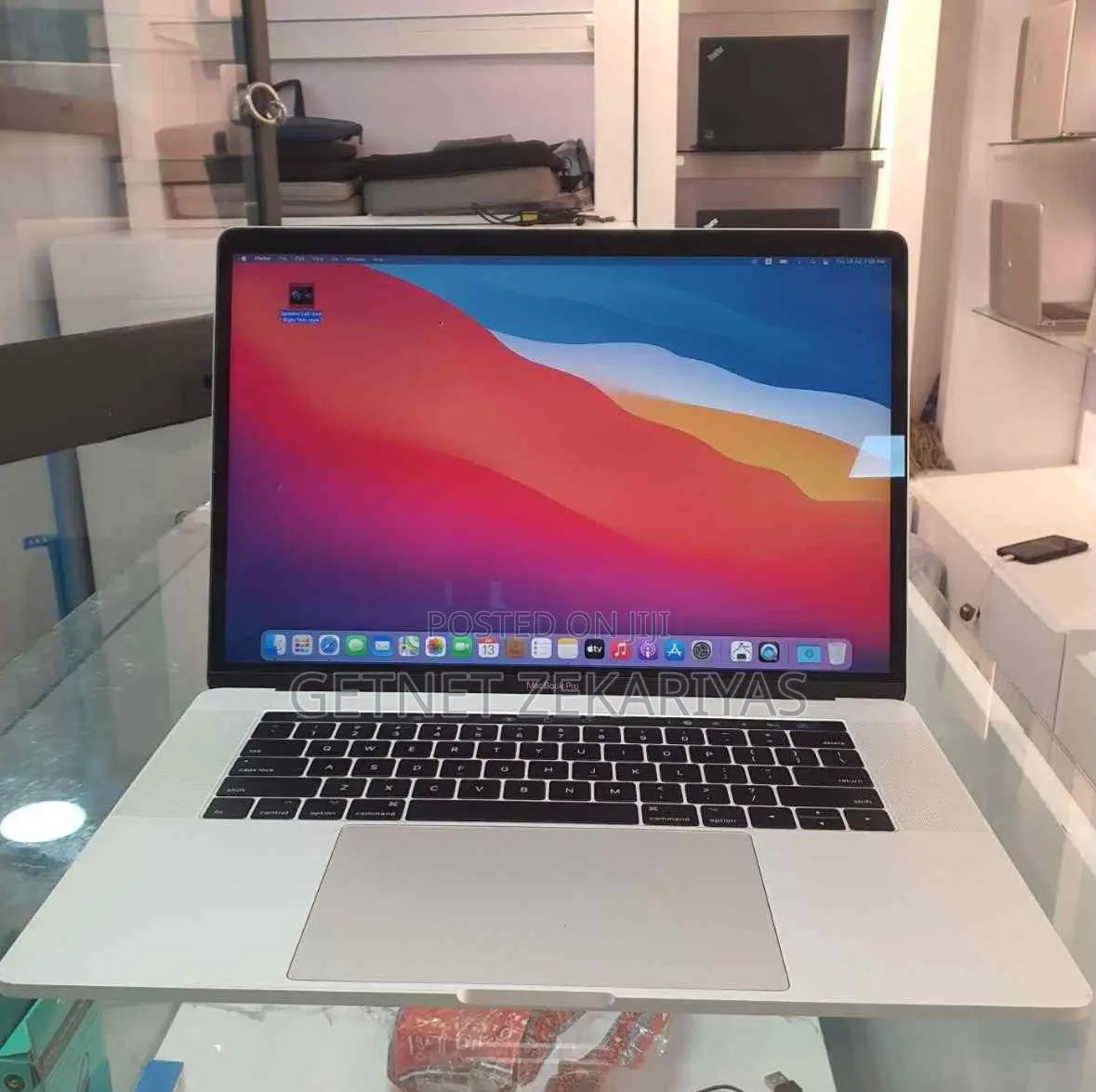 New Laptop Apple MacBook Pro 2017 16GB Intel Core I7 SSD 1T