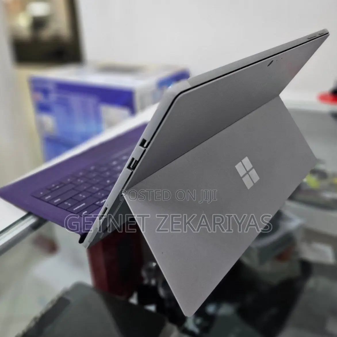 New Laptop Microsoft Surface Pro 4GB Intel Core M SSD 128GB