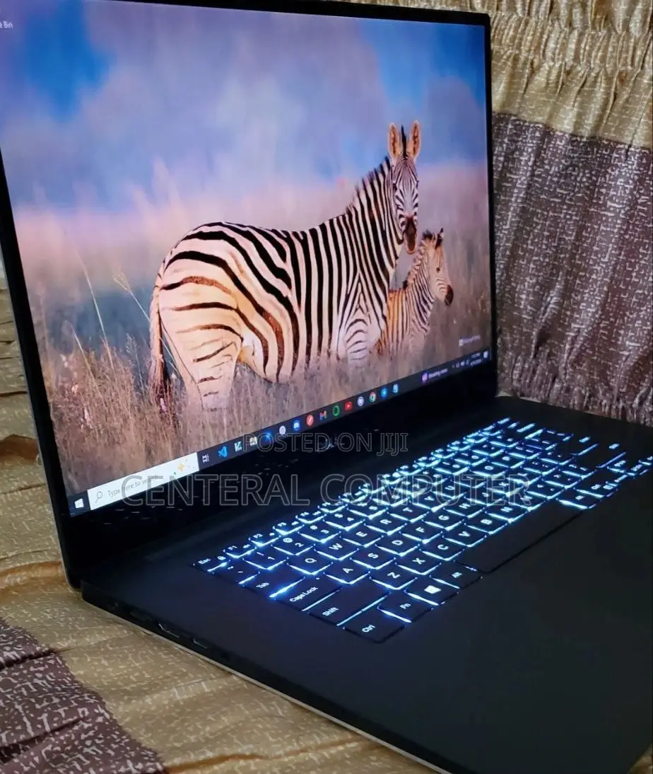 New Laptop Dell XPS 17 L701X 16GB Intel Core I7 SSD 512GB