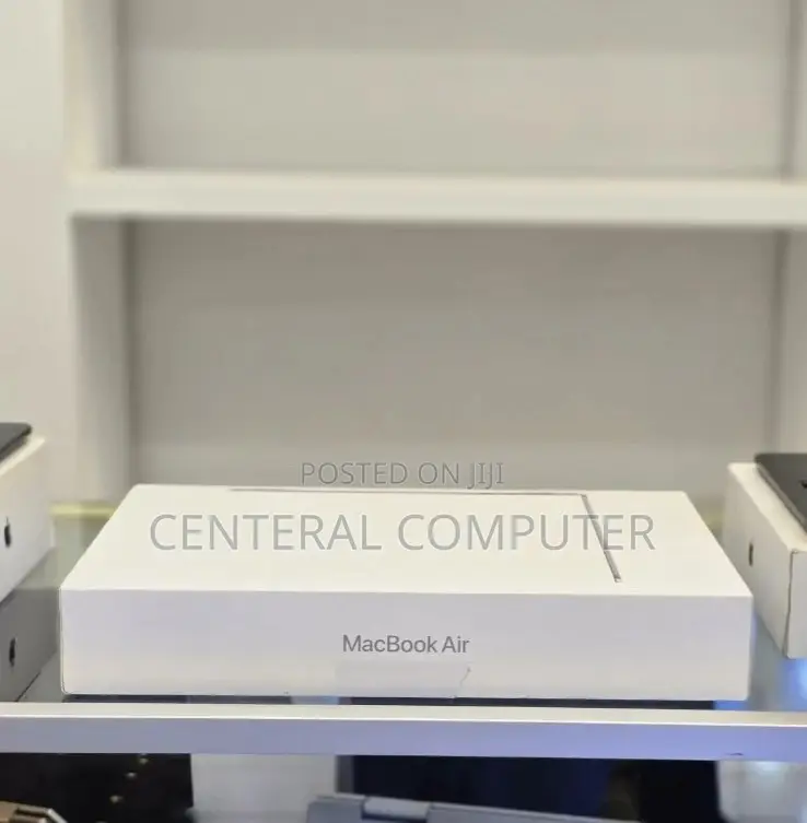 New Laptop Apple MacBook 16GB Apple M3 SSD 1T