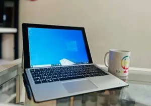 Photo - New Laptop HP Elite X2 1012 8GB Intel Core M SSD 256GB