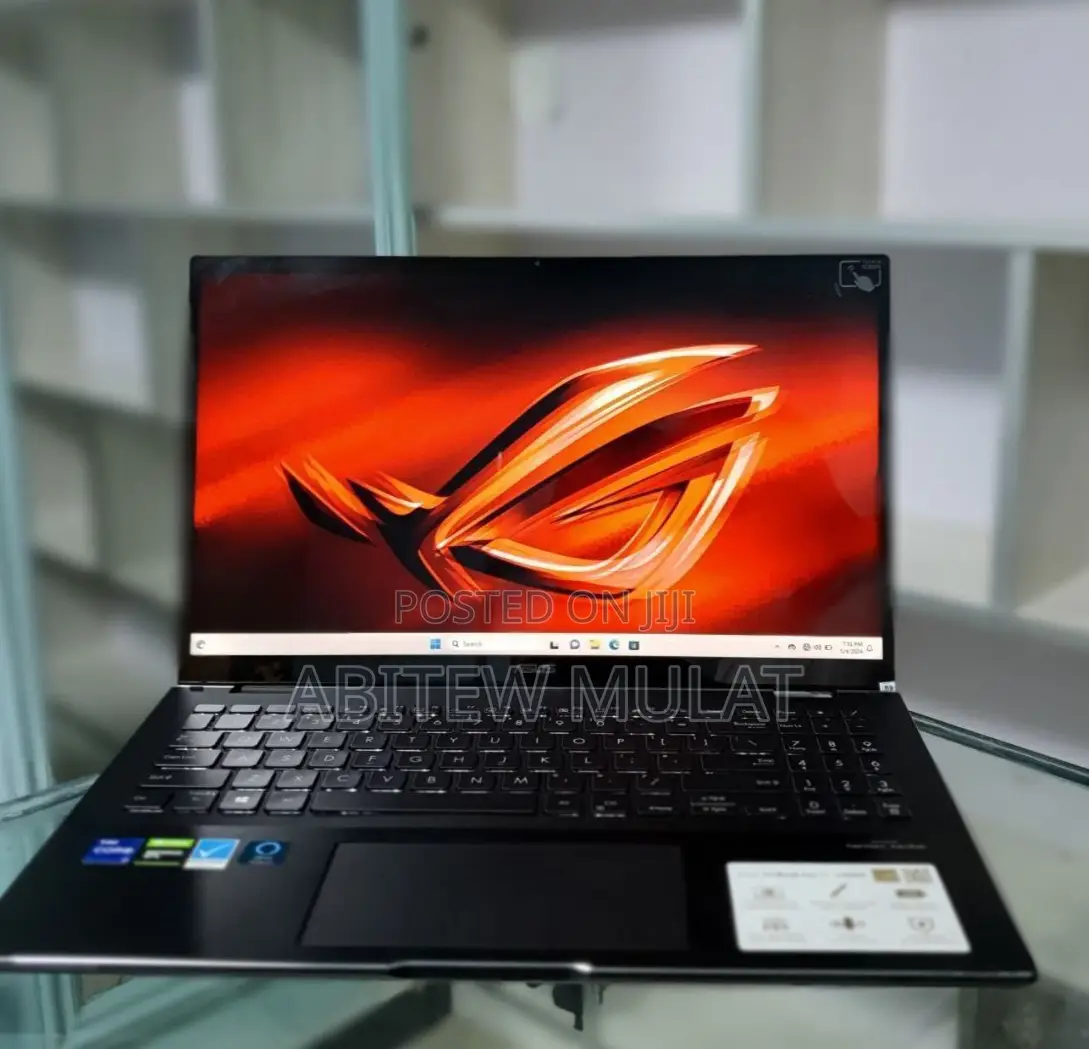 New Laptop Asus ZenBook Flip 14 UX461UN 16GB Intel Core I7 SSD 512GB