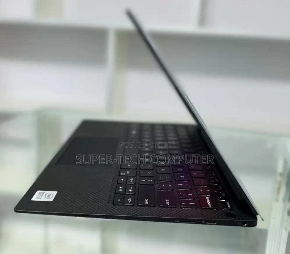 New Laptop Dell XPS 13 16GB Intel Core I7 SSD 512GB