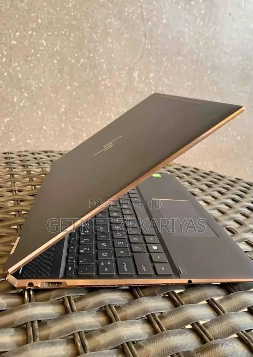 New Laptop HP Spectre 16GB Intel Core I7 SSD 512GB