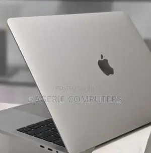 New Laptop Apple MacBook Pro 2018 16GB Intel Core I7 SSD 512GB