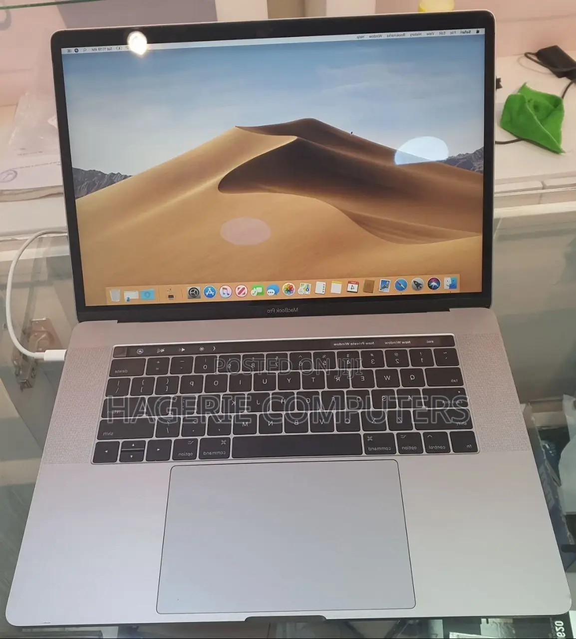 New Laptop Apple MacBook Pro 2017 16GB Intel Core i7 SSD 512GB