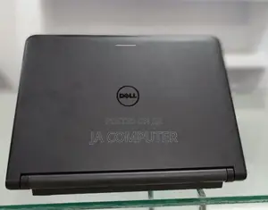 New Laptop Dell Latitude 13 3340 4GB Intel Core I5 HDD 500GB