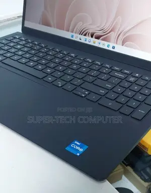 Photo - New Laptop Dell Inspiron 15 3521 8GB Intel Core I5 SSD 256GB