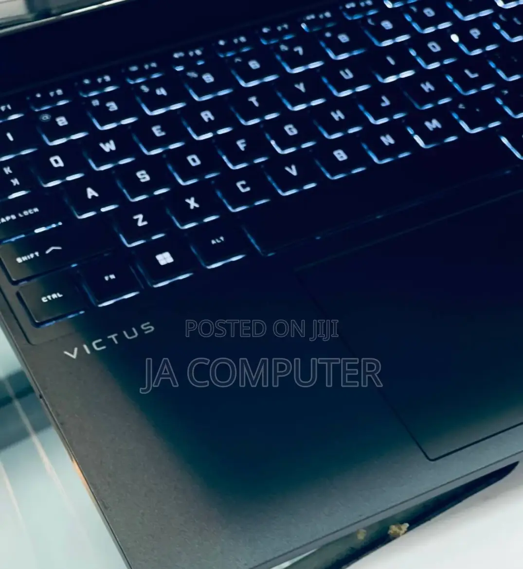 New Laptop HP Victus 15 16GB AMD Ryzen 5 SSD 1T