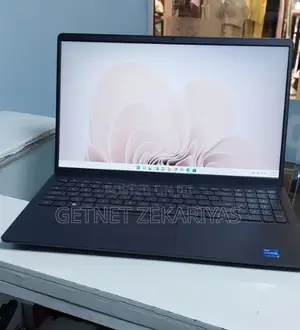 New Laptop Dell Inspiron 15 8GB Intel Core I5 SSD 256GB