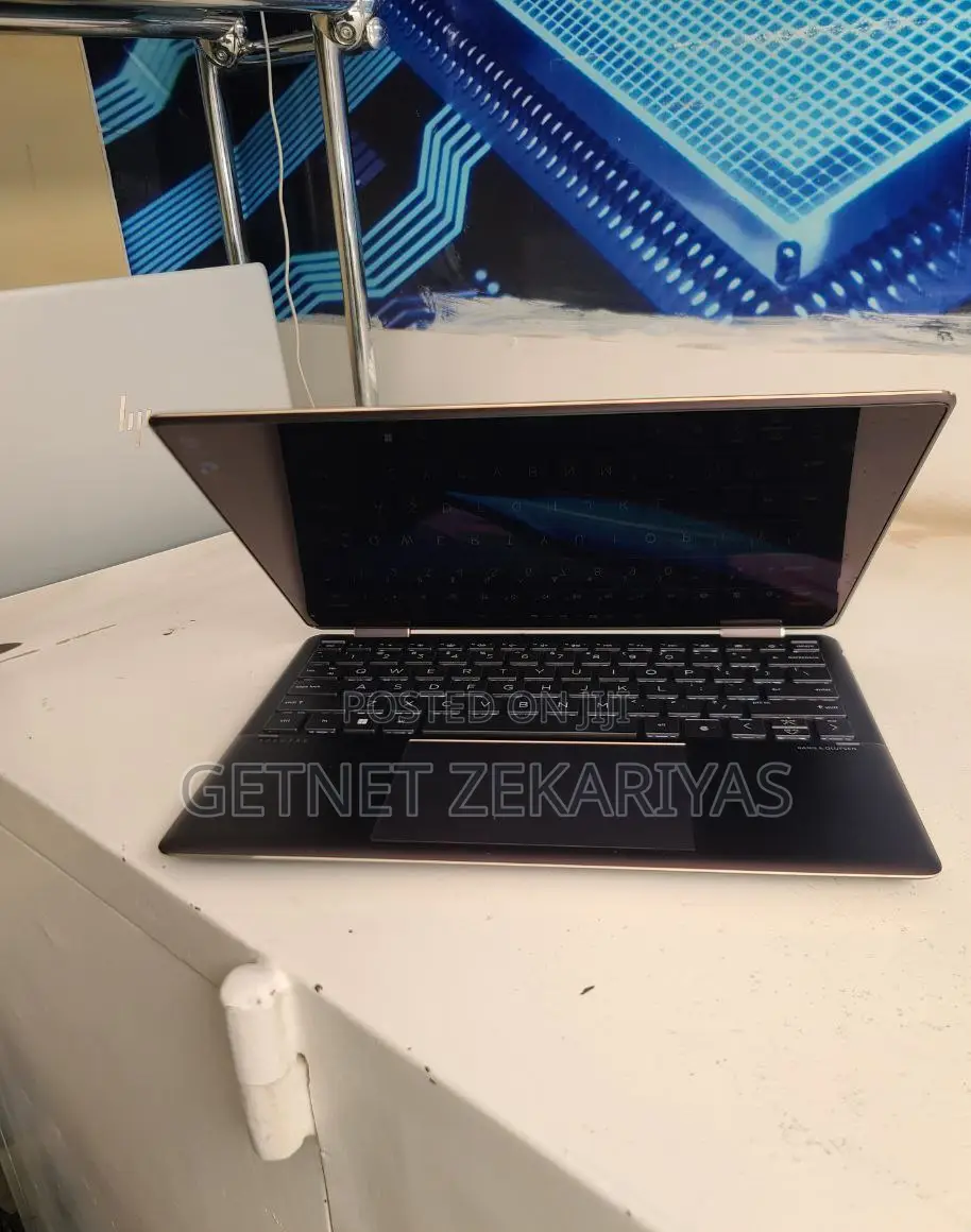 New Laptop HP Spectre 16GB Intel Core I7 SSD 1T