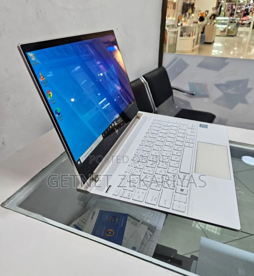 New Laptop HP Spectre 8GB Intel Core I5 SSD 512GB