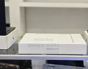 Photo - New Laptop Apple MacBook Air 2022 M2 16GB Apple M2 SSD 1T