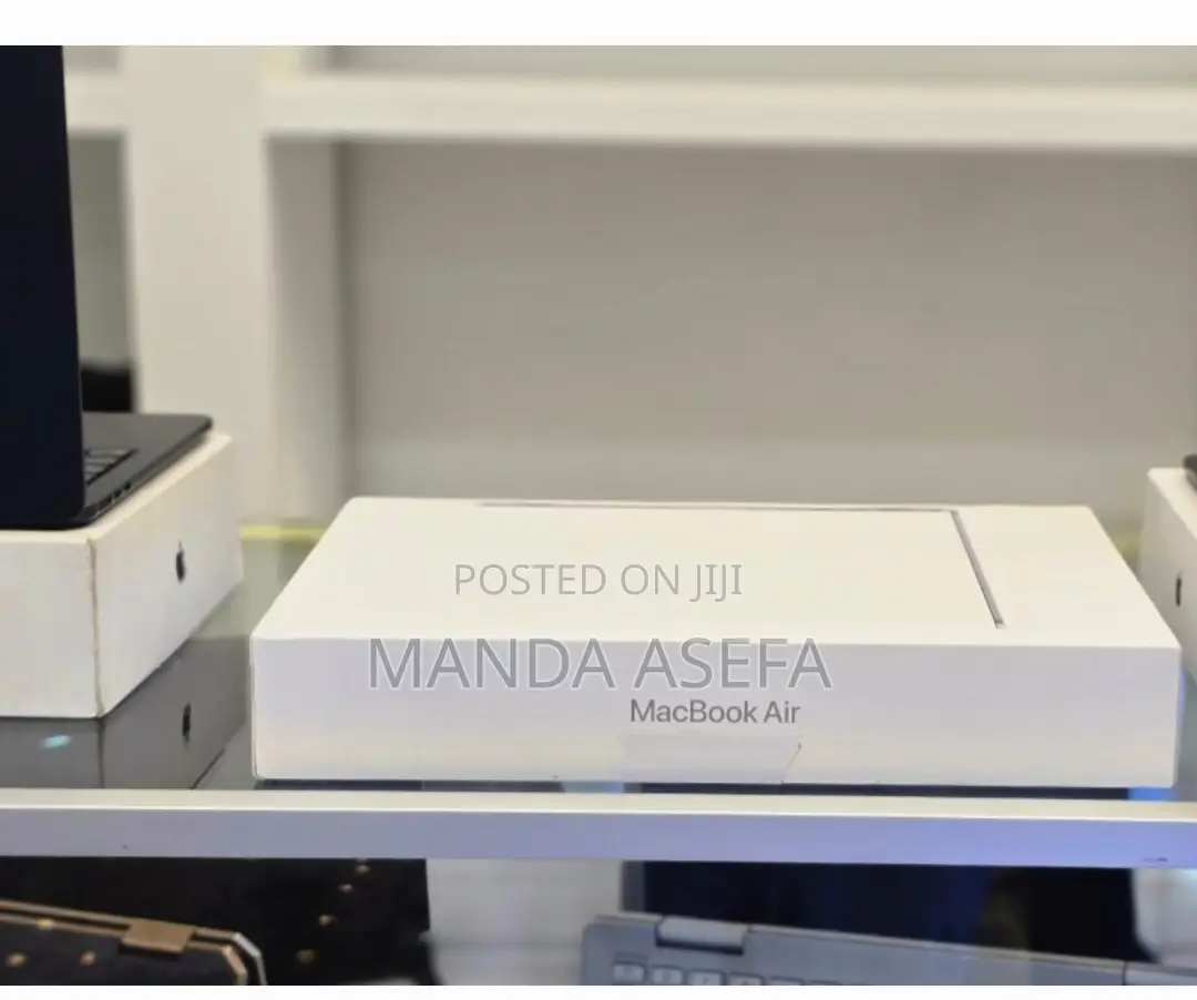 New Laptop Apple MacBook Air 2022 M2 16GB Apple M2 SSD 1T