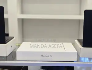 New Laptop Apple MacBook Air 2022 M2 16GB Apple M2 SSD 1T