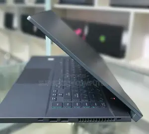 New Laptop Asus ROG Zephyrus G15 16GB Intel Core I7 SSD 512GB