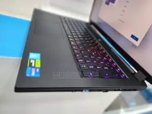 New Laptop Gigabyte AORUS 17X 16GB Intel Core I7 SSD 1T