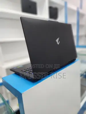 New Laptop Gigabyte AORUS 17X 16GB Intel Core I7 SSD 1T