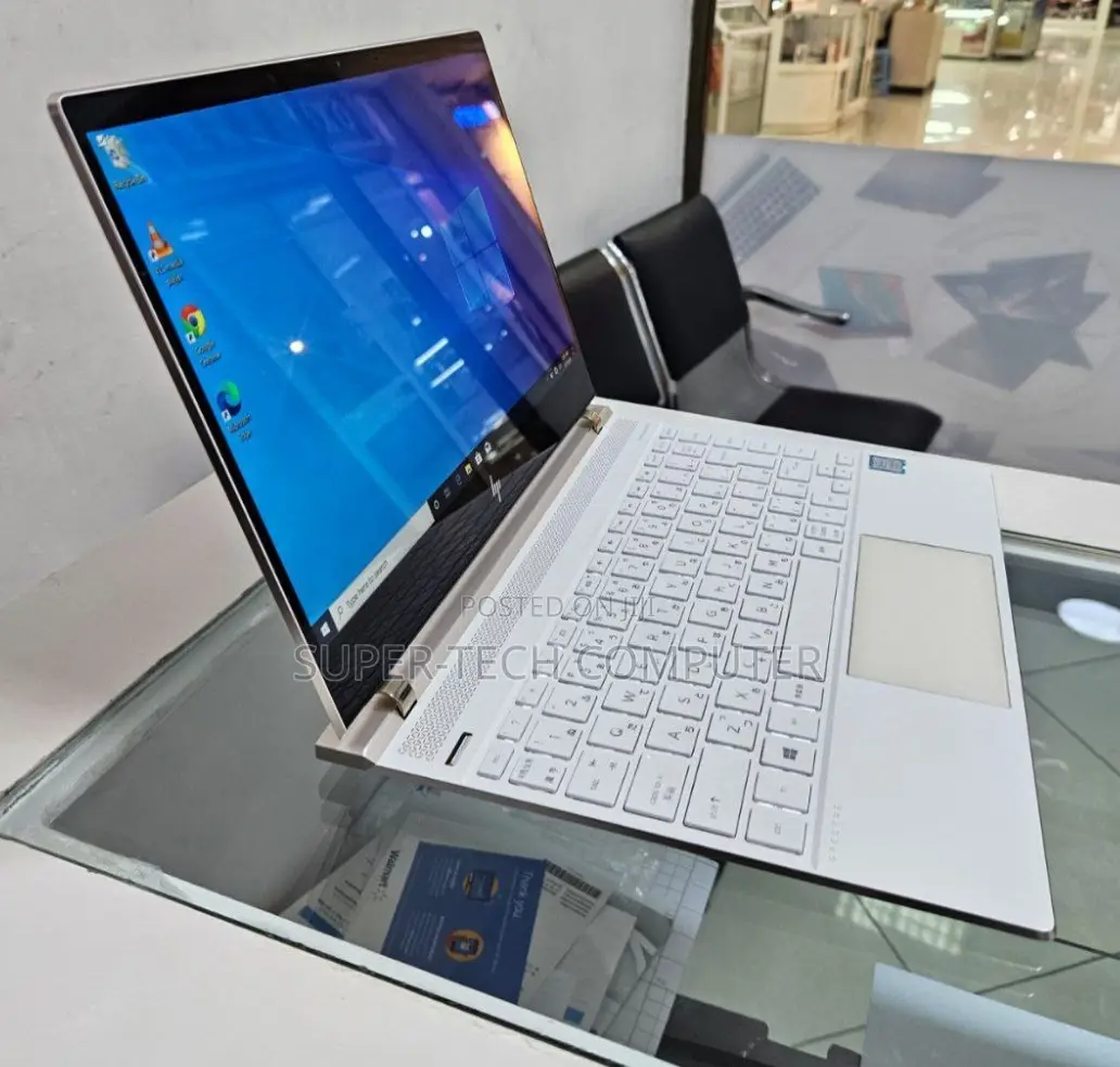 New Laptop HP Spectre 8GB Intel Core I5 SSD 512GB
