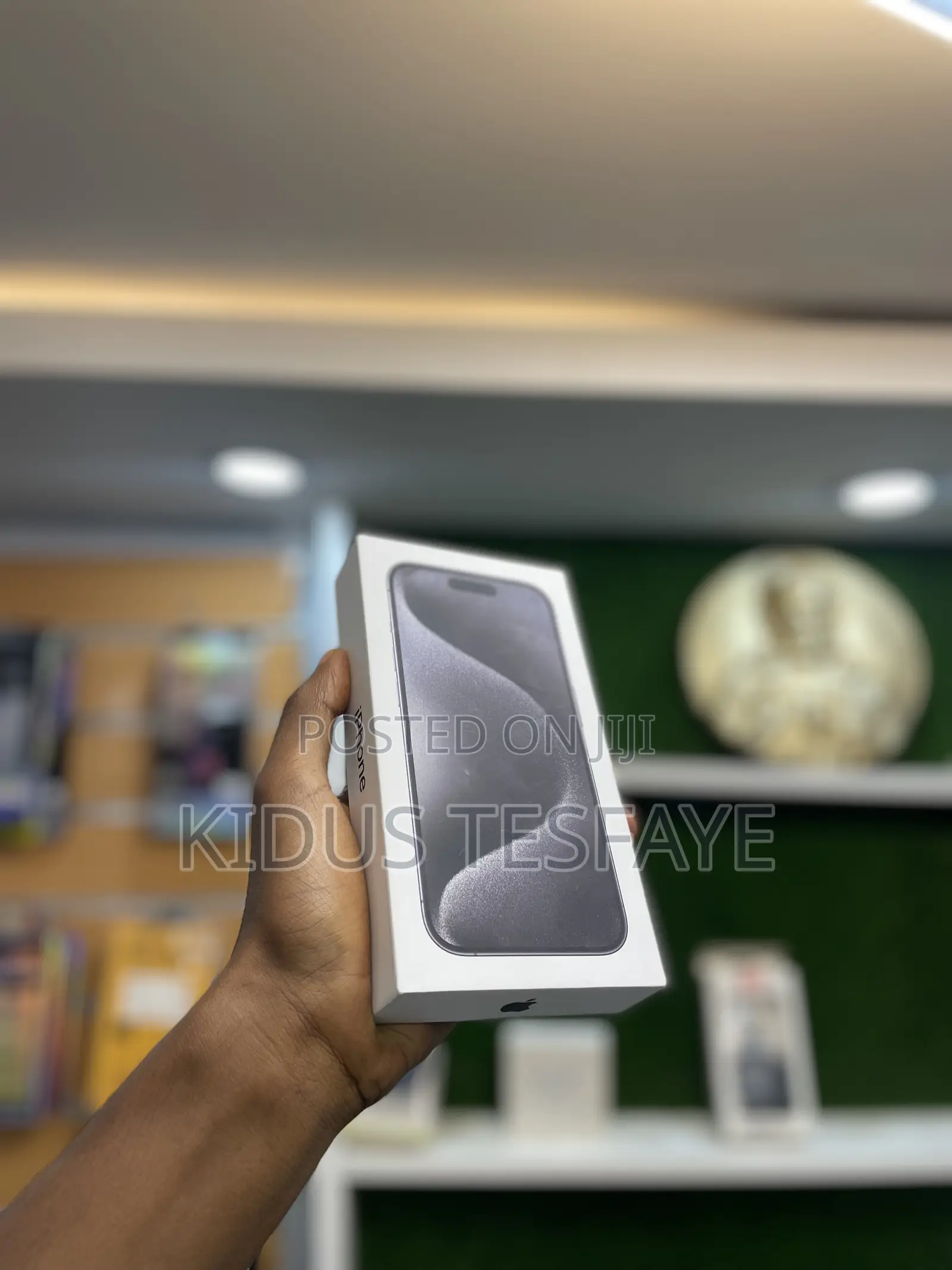 New Apple iPhone 15 Pro 128 GB Black