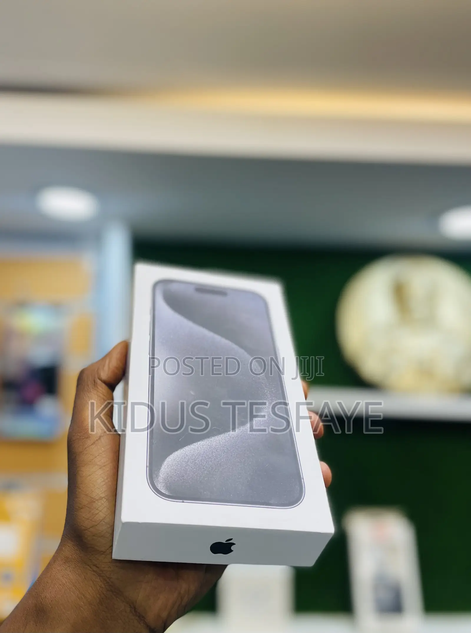 New Apple iPhone 15 Pro 128 GB Black