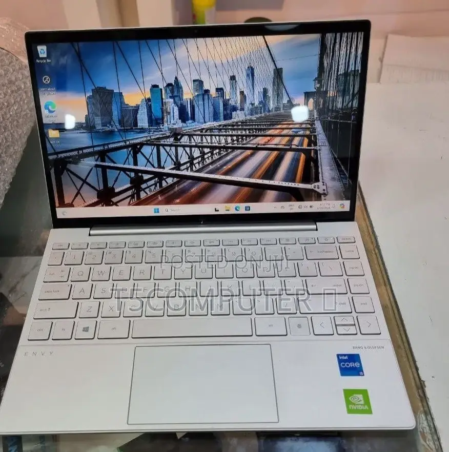 New Laptop HP Envy 14 16GB Intel Core I5 SSD 512GB