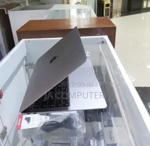 New Laptop Apple MacBook Air 2020 M1 8GB Apple M1 SSD 256GB