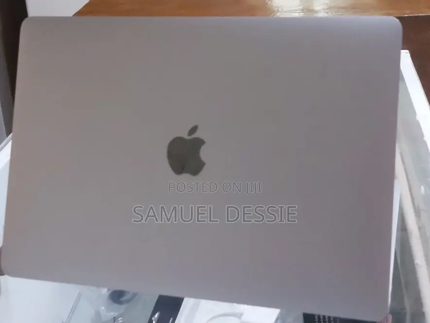 New Laptop Apple MacBook Air 2020 M1 8GB Apple M1 SSD 256GB