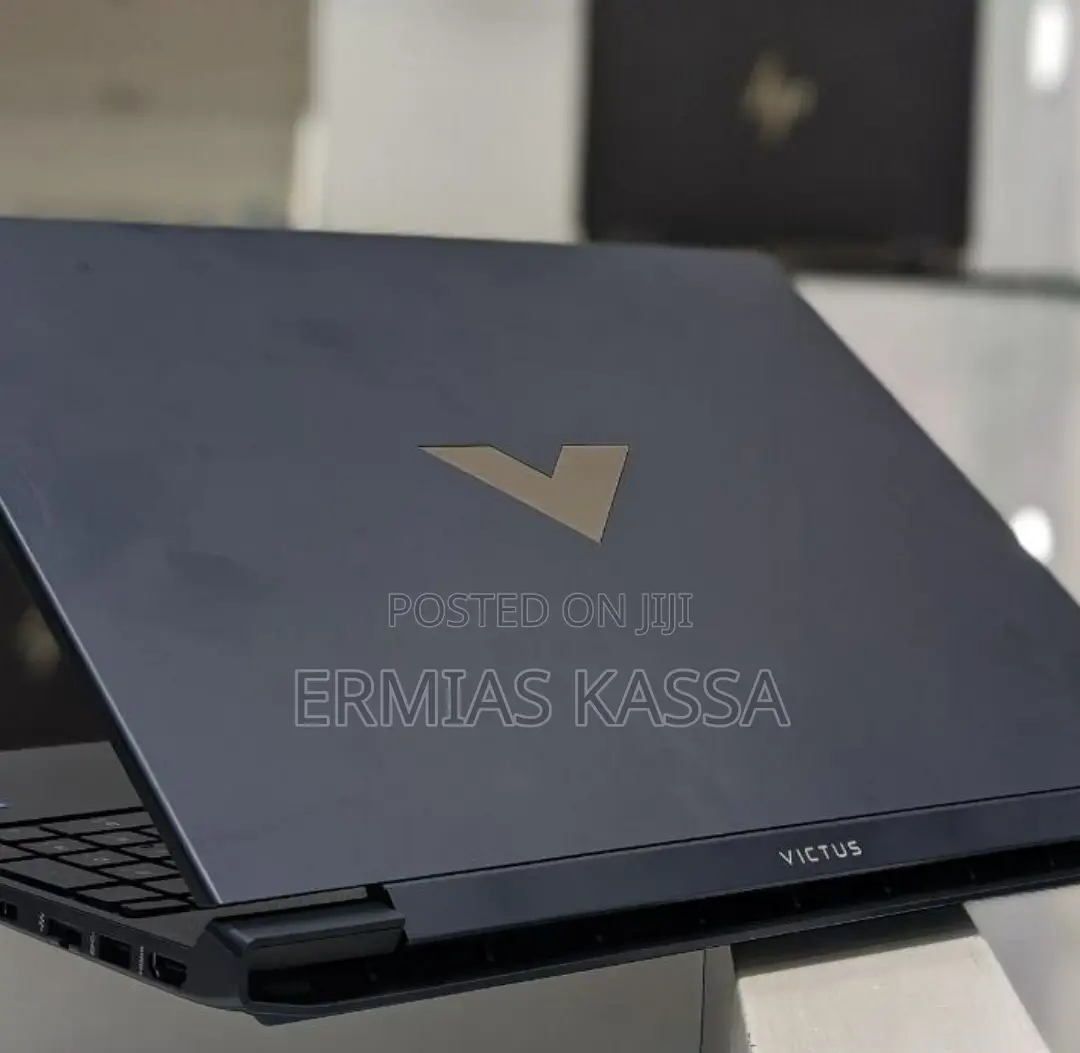 New Laptop HP Victus 15 8GB Intel Core I5 SSD 512GB