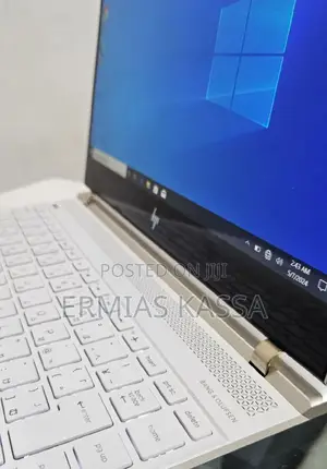 New Laptop HP Spectre 8GB Intel Core I5 SSD 512GB
