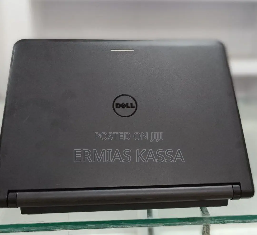 Laptop Dell Latitude 3330 4GB Intel Core I5 HDD 500GB