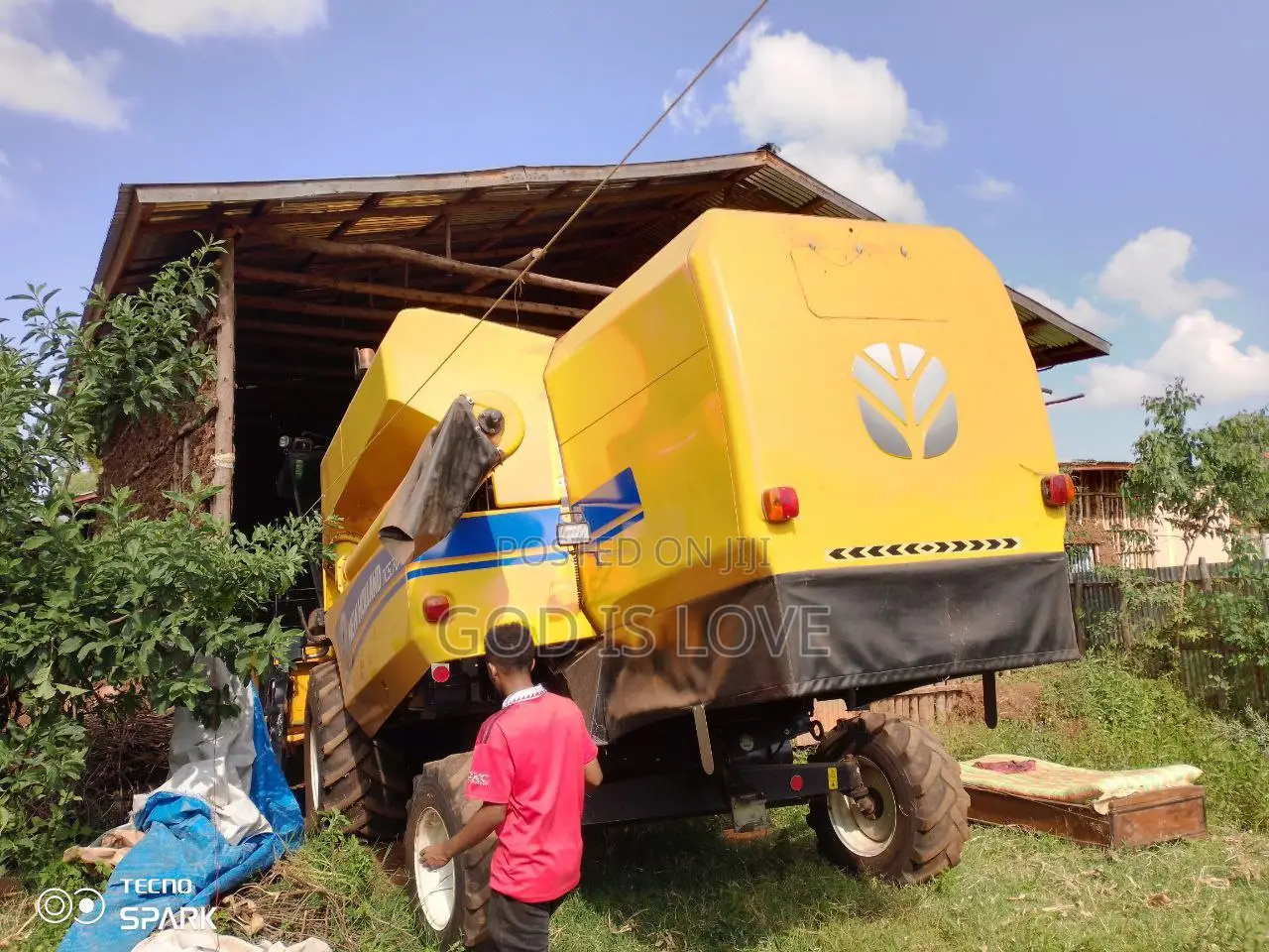 የሚሸጥ New Holland Combiner 2021model Almost New