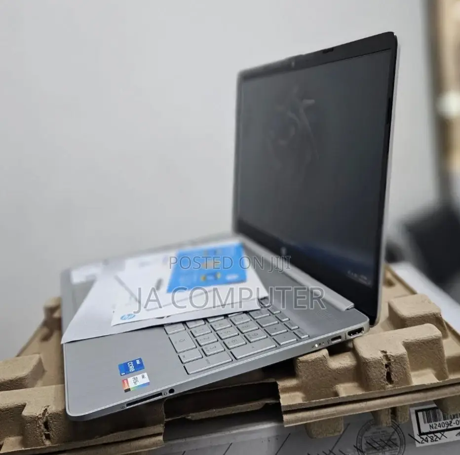 New Laptop HP Stream Notebook 16GB Intel Core I7 SSD 512GB