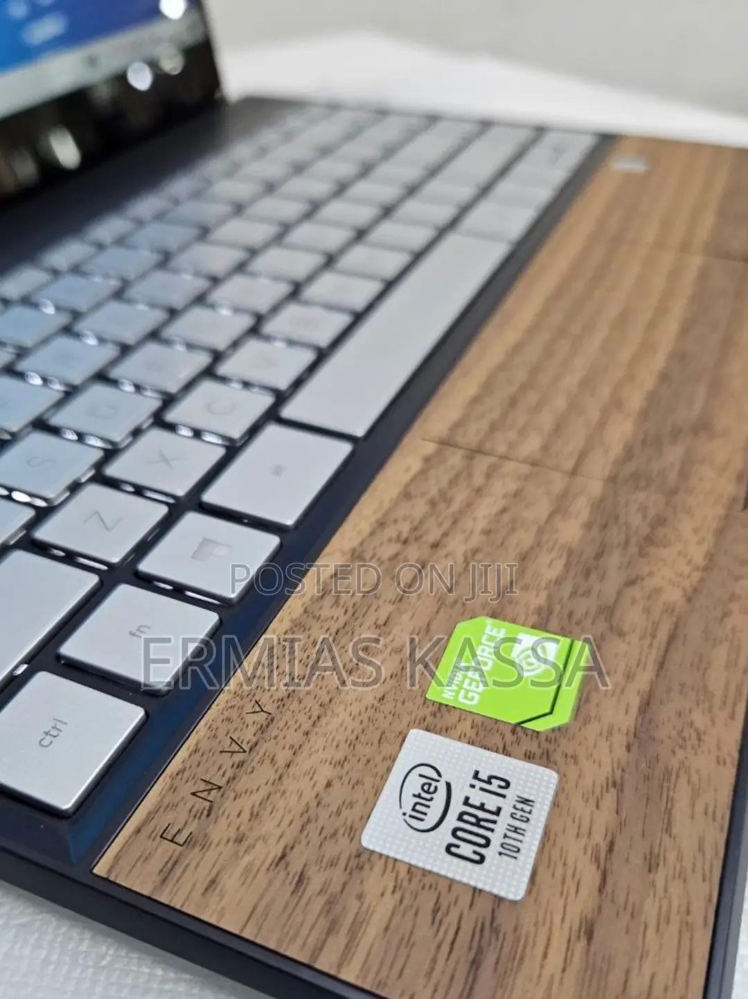 New Laptop HP Envy 17 8GB Intel Core I5 SSD 512GB