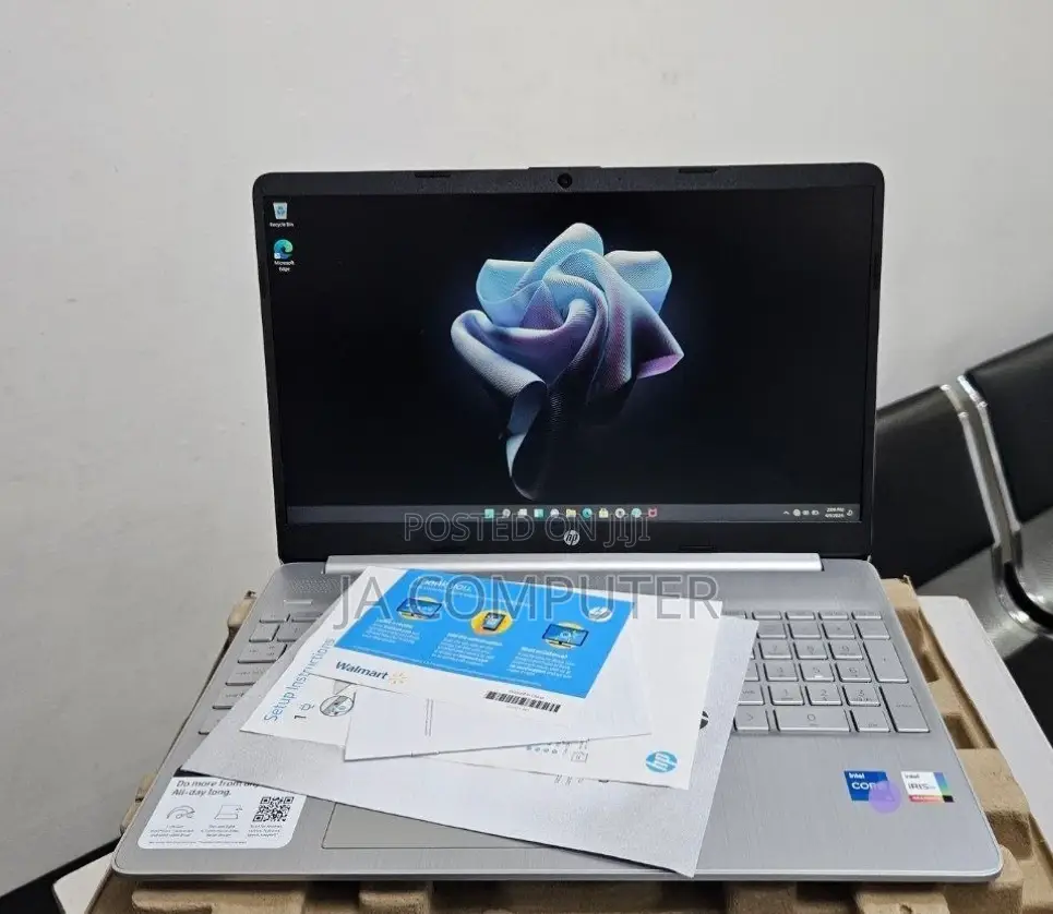 New Laptop HP Stream Notebook 16GB Intel Core I7 SSD 512GB