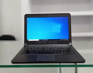 New Laptop Dell Latitude 13 3340 4GB Intel Core I5 HDD 500GB