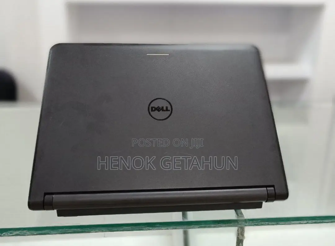 New Laptop Dell Latitude 13 3340 4GB Intel Core I5 HDD 500GB