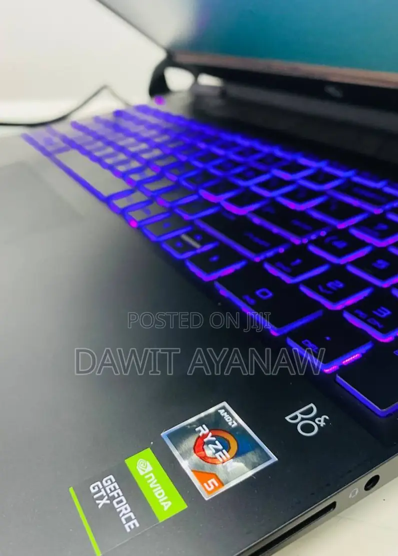 New Laptop HP 16GB AMD Ryzen 5 HDD+SSD 256GB