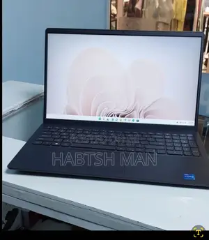 Photo - New Laptop Dell Inspiron 15 8GB Intel Core i5 SSD 256GB