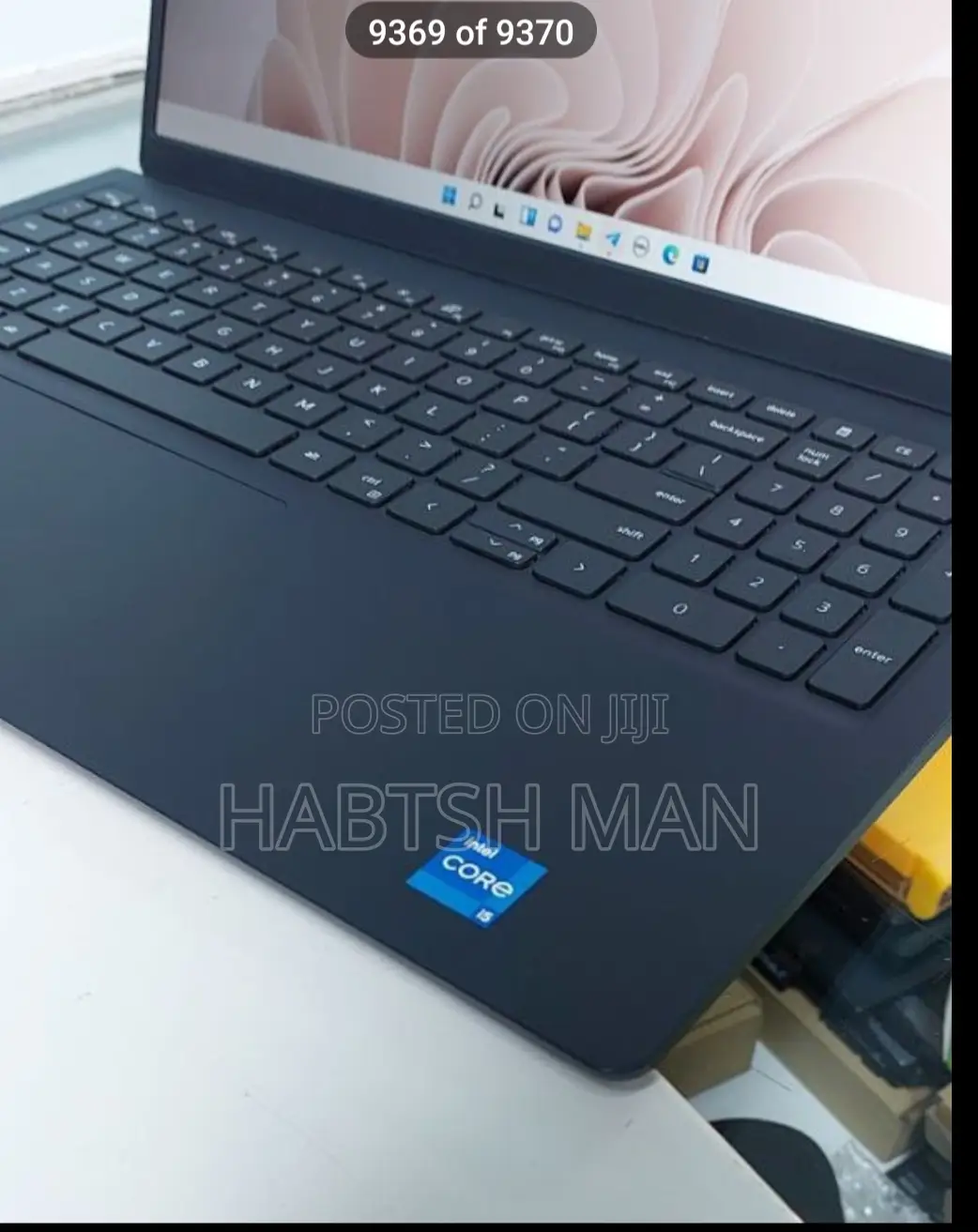 New Laptop Dell Inspiron 15 8GB Intel Core i5 SSD 256GB