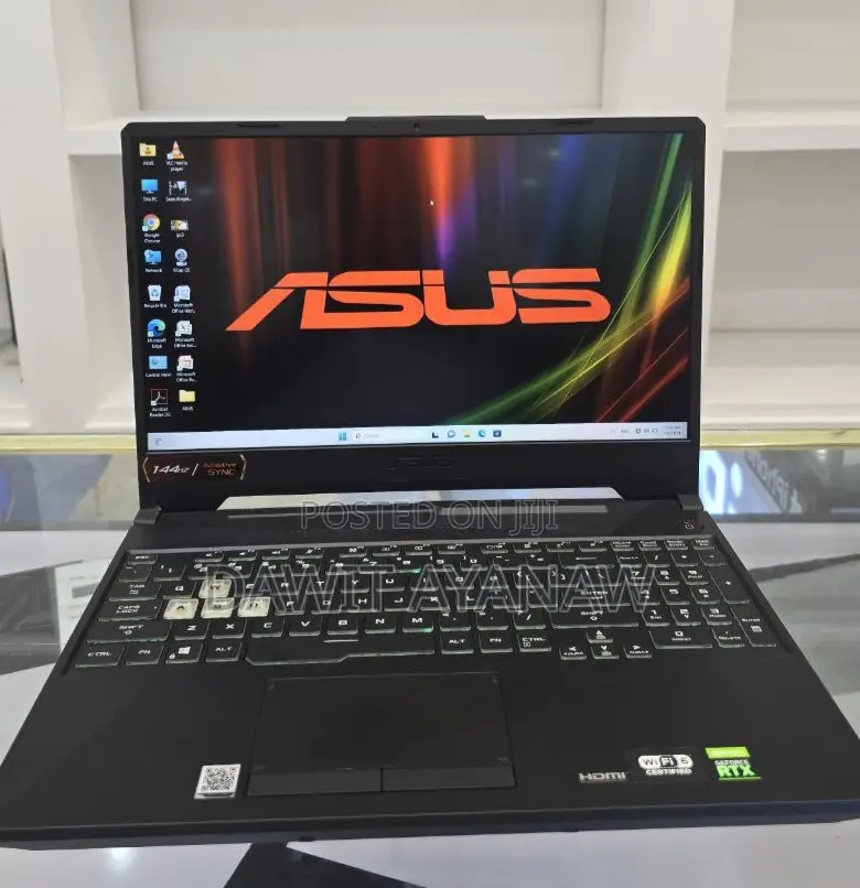 New Laptop Asus 16GB Intel Core I7 SSD 1T