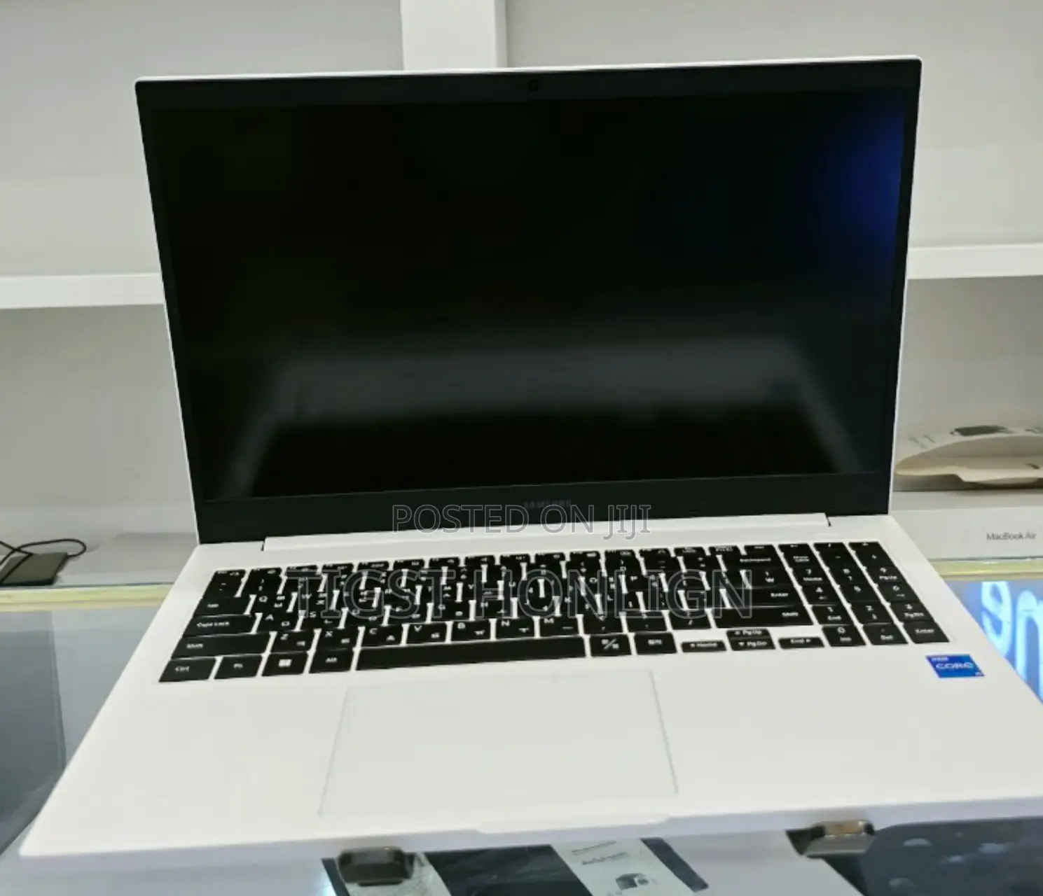 New Laptop Samsung P580 8GB Intel Core I7 SSD 256GB