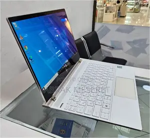 Photo - New Laptop HP Spectre 8GB Intel Core I5 SSD 512GB