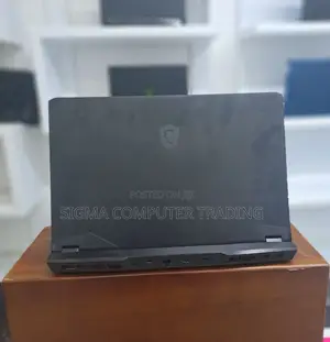 New Laptop MSI GP75 Leopard 16GB Intel Core I7 SSD 1T